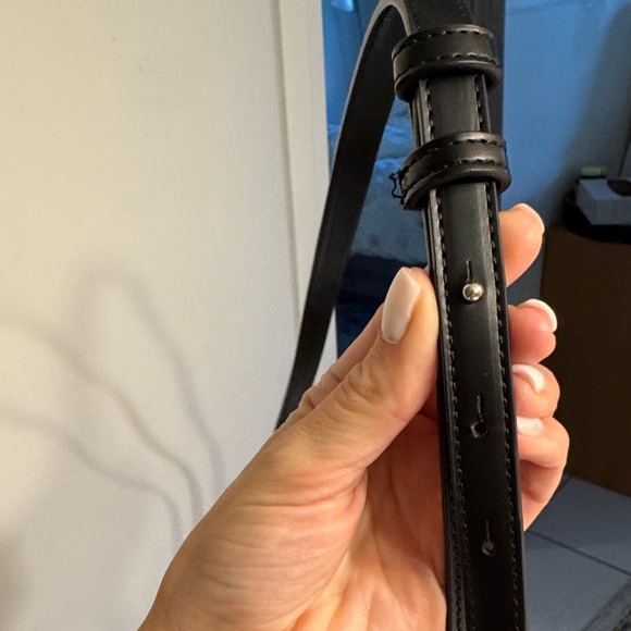 Armani Exchange Black Logo Crossbody Bag - Picture 2 of 10